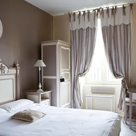 Abat Jour Hotel