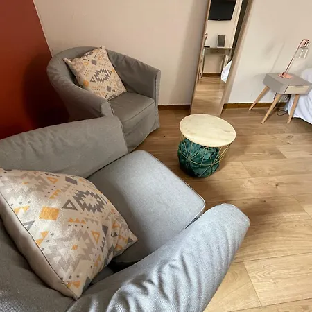 Abat Jour Ξενοδοχείο 2*